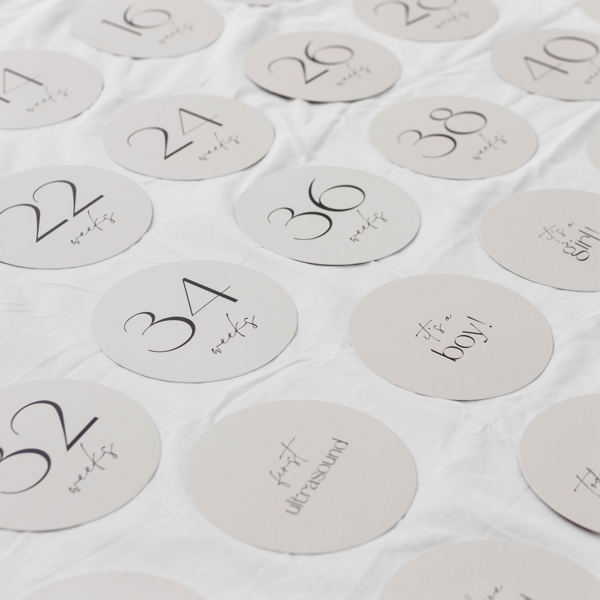 Darling Pregnancy Milestone Cards.